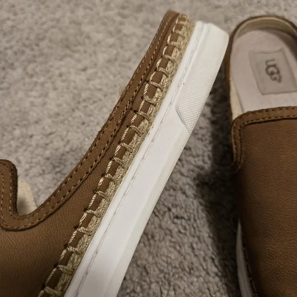 UGG Slip On Sneakers - Picture 3 of 5